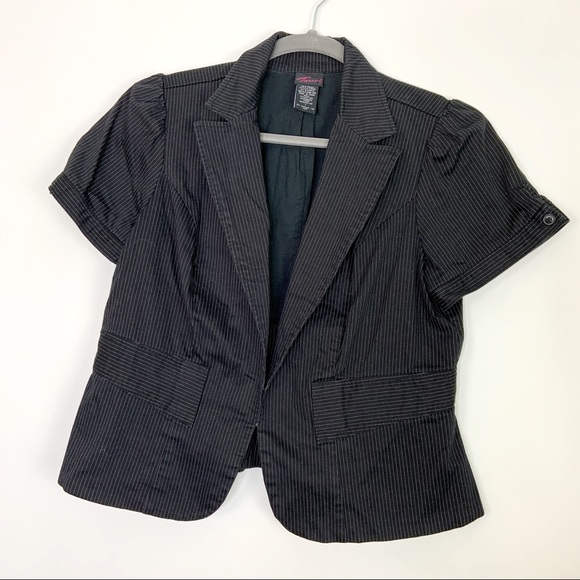 Torrid Short Sleeve Pinstripe Blazer Jacket 2X - Picture 4 of 8